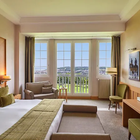 Hotel Barriere L'hotel Du Golf 4*