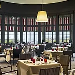 Hotel Barriere L'hotel Du Golf 4*
