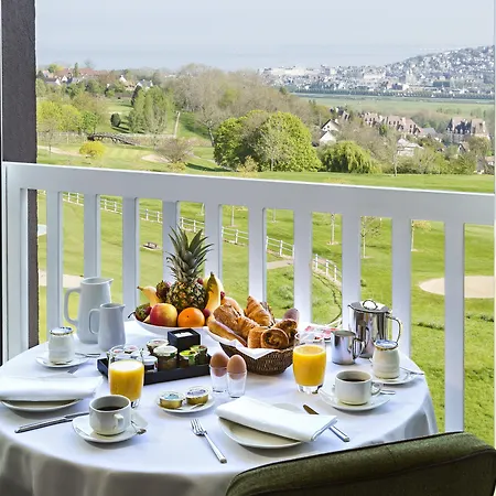 Barriere L'hotel Du Golf 4* Сент-Арну