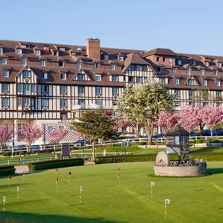 Barrière L'hôtel Du Golf 4*