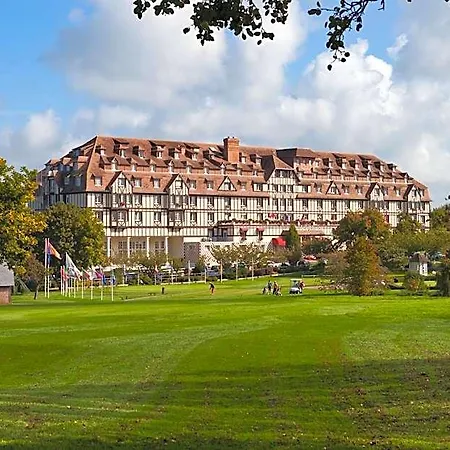 Barriere L'hotel Du Golf Saint-Arnoult (Calvados)