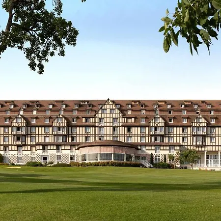 Barrière L'hôtel Du Golf Hotel 4*