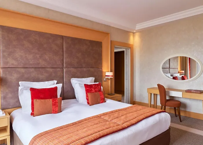 Отель Barriere L'hotel Du Golf