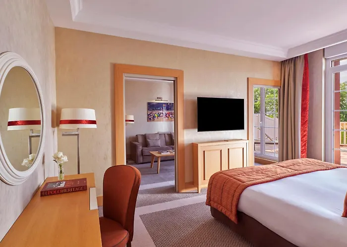 Barriere L'hotel Du Golf 4*